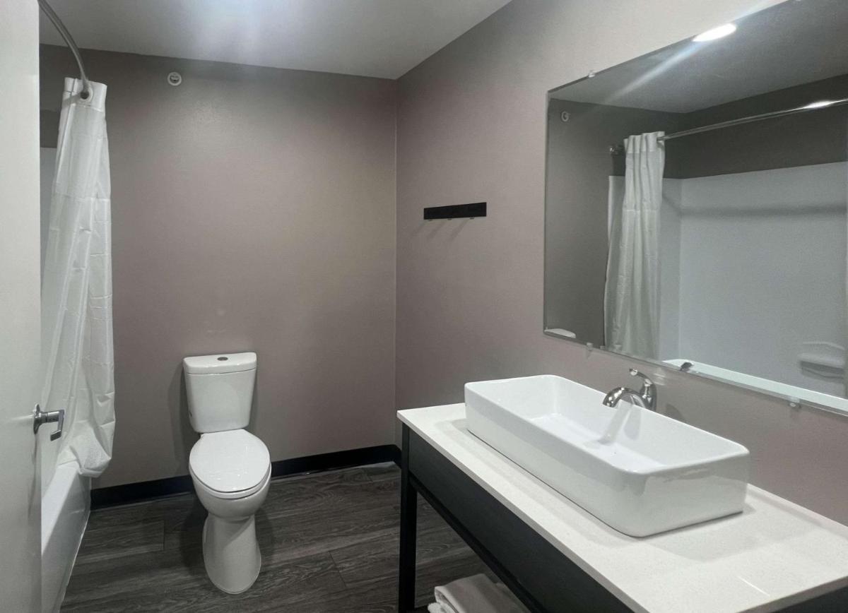 Wingate by Wyndham Oklahoma City South - image 5