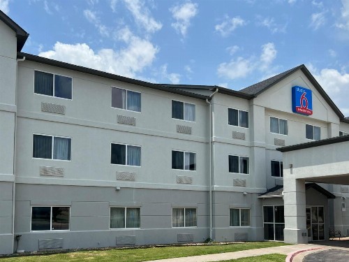 Wingate by Wyndham Oklahoma City South - image 6