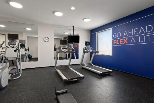 Holiday Inn Express Hotel & Suites Oklahoma City Northwest an IHG Hotel - image 21