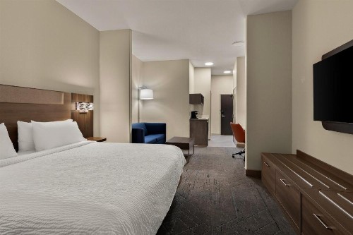 Holiday Inn Express Hotel & Suites Oklahoma City Northwest an IHG Hotel - image 22