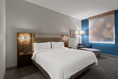 Holiday Inn Express Hotel & Suites Oklahoma City Northwest an IHG Hotel - image 23