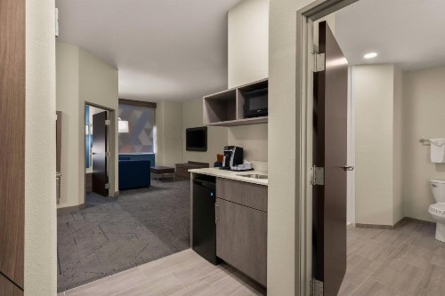 Holiday Inn Express Hotel & Suites Oklahoma City Northwest an IHG Hotel - image 28