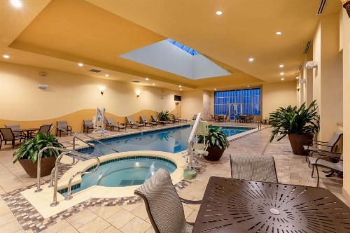 Wyndham Grand Oklahoma City Downtown - image 11