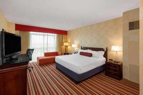 Wyndham Grand Oklahoma City Downtown - image 21