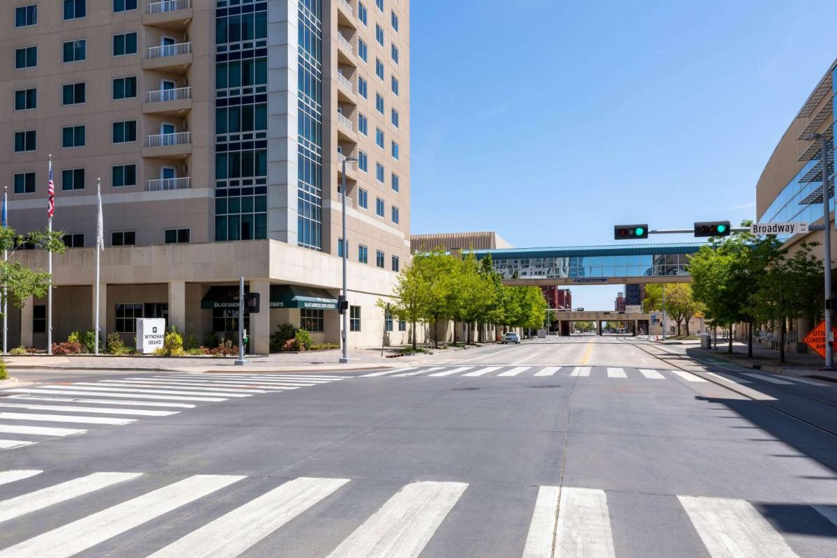 Wyndham Grand Oklahoma City Downtown - image 5