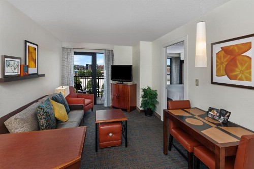 Residence Inn by Marriott Oklahoma City Downtown/Bricktown - image 8