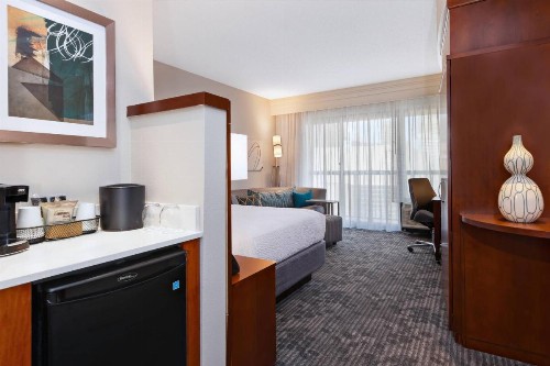 Courtyard by Marriott Oklahoma City Downtown - image 16