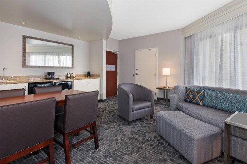 Courtyard by Marriott Oklahoma City Downtown - image 29