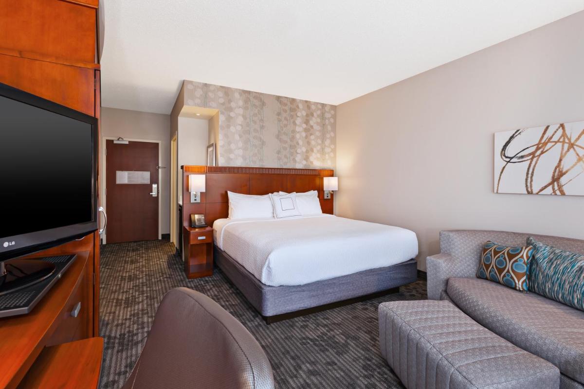 Courtyard by Marriott Oklahoma City Downtown - image 3
