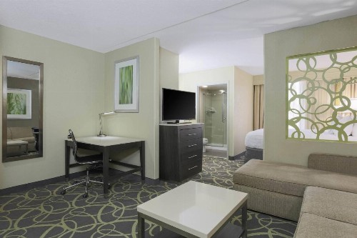 SpringHill Suites by Marriott Oklahoma City Quail Springs - image 1