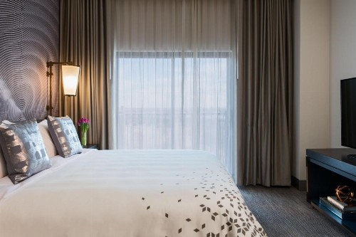 Renaissance Waterford Oklahoma City Hotel - image 36