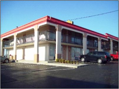 Super 8 by Wyndham Oklahoma Fairgrounds - image 6