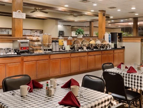 HEMP Hotel Oklahoma City - image 12