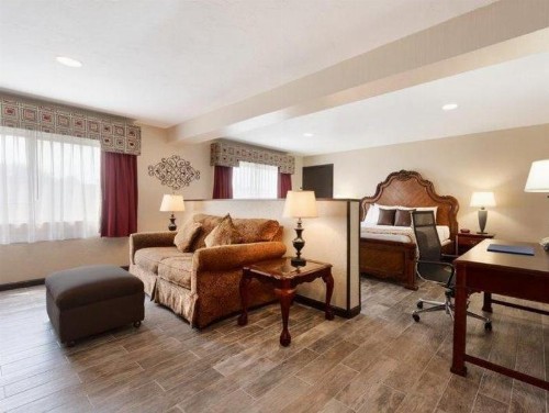 HEMP Hotel Oklahoma City - image 45