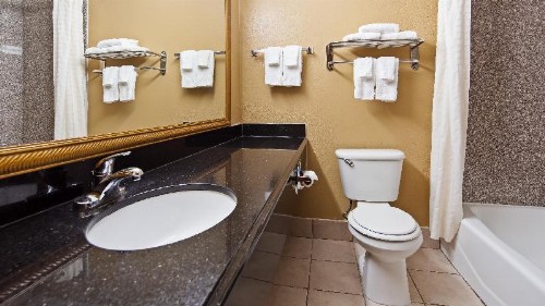 HEMP Hotel Oklahoma City - image 9