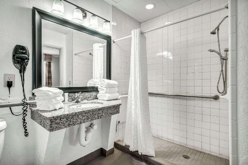 Country Inn & Suites by Radisson Oklahoma City at Northwest Expressway OK - image 13
