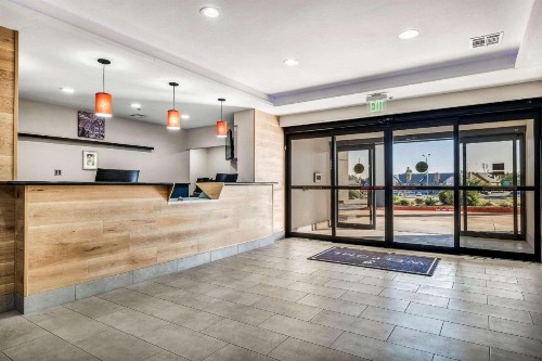 Country Inn & Suites by Radisson Oklahoma City at Northwest Expressway OK - image 8