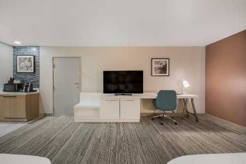 Hilton Garden Inn Oklahoma City Midtown - image 32