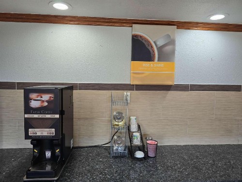 Economy Inn-Oklahoma City - image 24