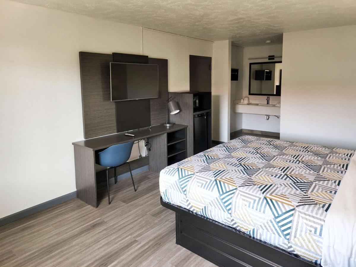 Economy Inn-Oklahoma City - image 5