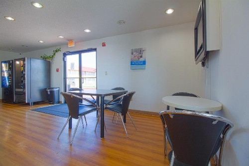 Studio 6-Oklahoma City OK - Airport - image 16