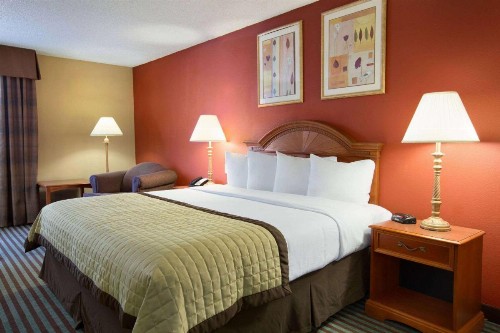 Baymont by Wyndham Oklahoma City Airport - image 20