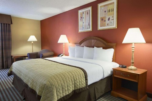 Baymont by Wyndham Oklahoma City Airport - image 40