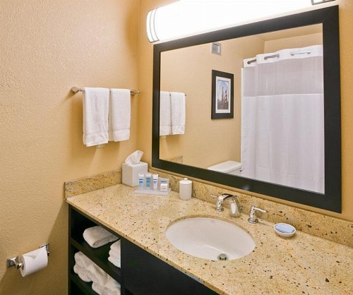 Wyndham Garden Oklahoma City Airport - image 31