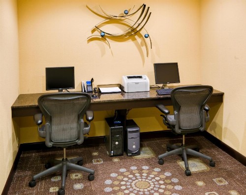 Wyndham Garden Oklahoma City Airport - image 33