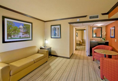 Wyndham Garden Oklahoma City Airport - image 43