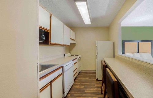 Extended Stay America Suites - Oklahoma City - Northwest - image 22