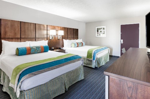 Holiday Inn Hotel & Suites Oklahoma City North an IHG Hotel - image 11