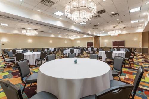 Holiday Inn Hotel & Suites Oklahoma City North an IHG Hotel - image 14