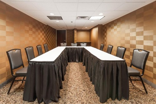 Holiday Inn Hotel & Suites Oklahoma City North an IHG Hotel - image 25
