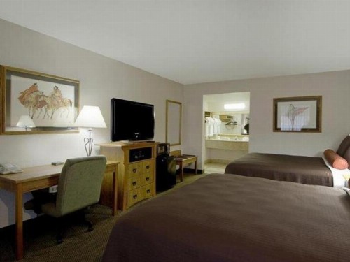 Best Western Plus Saddleback Inn and Conference Center - image 10