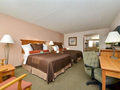 Best Western Plus Saddleback Inn and Conference Center - image 18