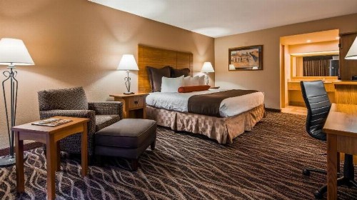 Best Western Plus Saddleback Inn and Conference Center - image 23