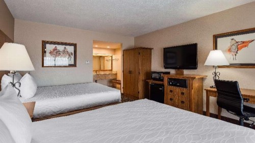 Best Western Plus Saddleback Inn and Conference Center - image 30