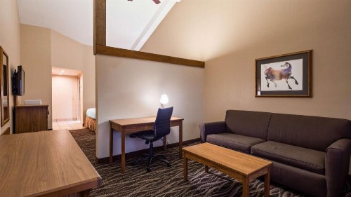 Best Western Plus Saddleback Inn and Conference Center - image 36