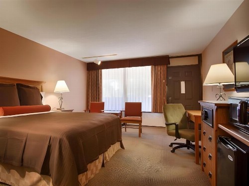 Best Western Plus Saddleback Inn and Conference Center - image 38