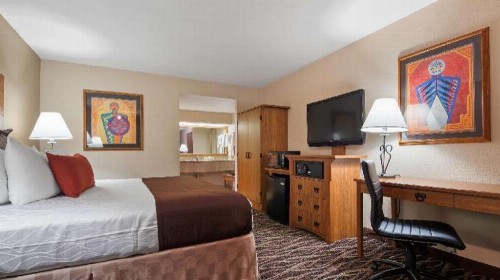 Best Western Plus Saddleback Inn and Conference Center - image 44