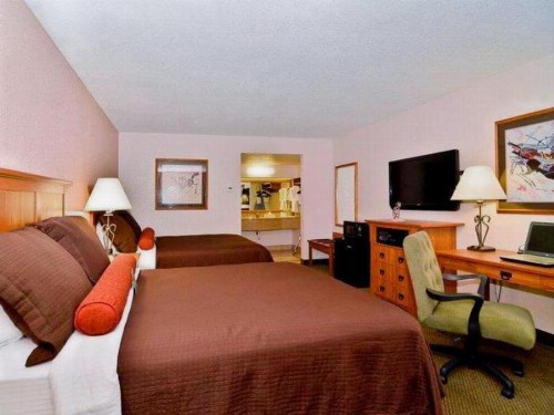 Best Western Plus Saddleback Inn and Conference Center - image 5