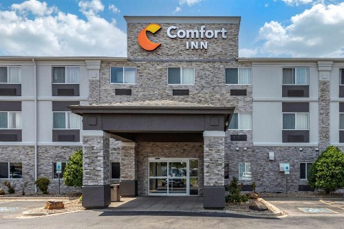 Comfort Inn Oklahoma City - image 1
