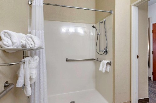 Comfort Inn Oklahoma City - image 20