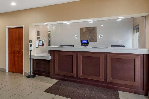Comfort Inn Oklahoma City - image 4