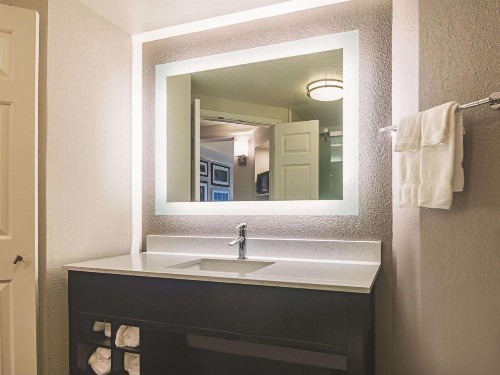 La Quinta by Wyndham Oklahoma City - NW Expwy - image 25