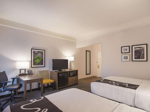 La Quinta by Wyndham Oklahoma City - NW Expwy - image 28