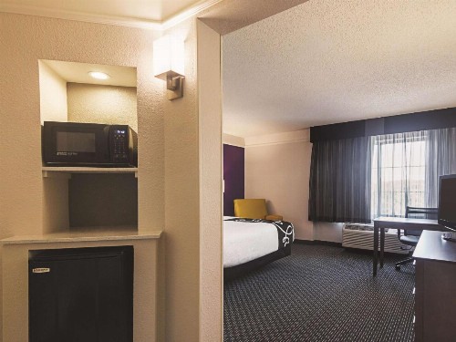 La Quinta by Wyndham Oklahoma City - NW Expwy - image 47