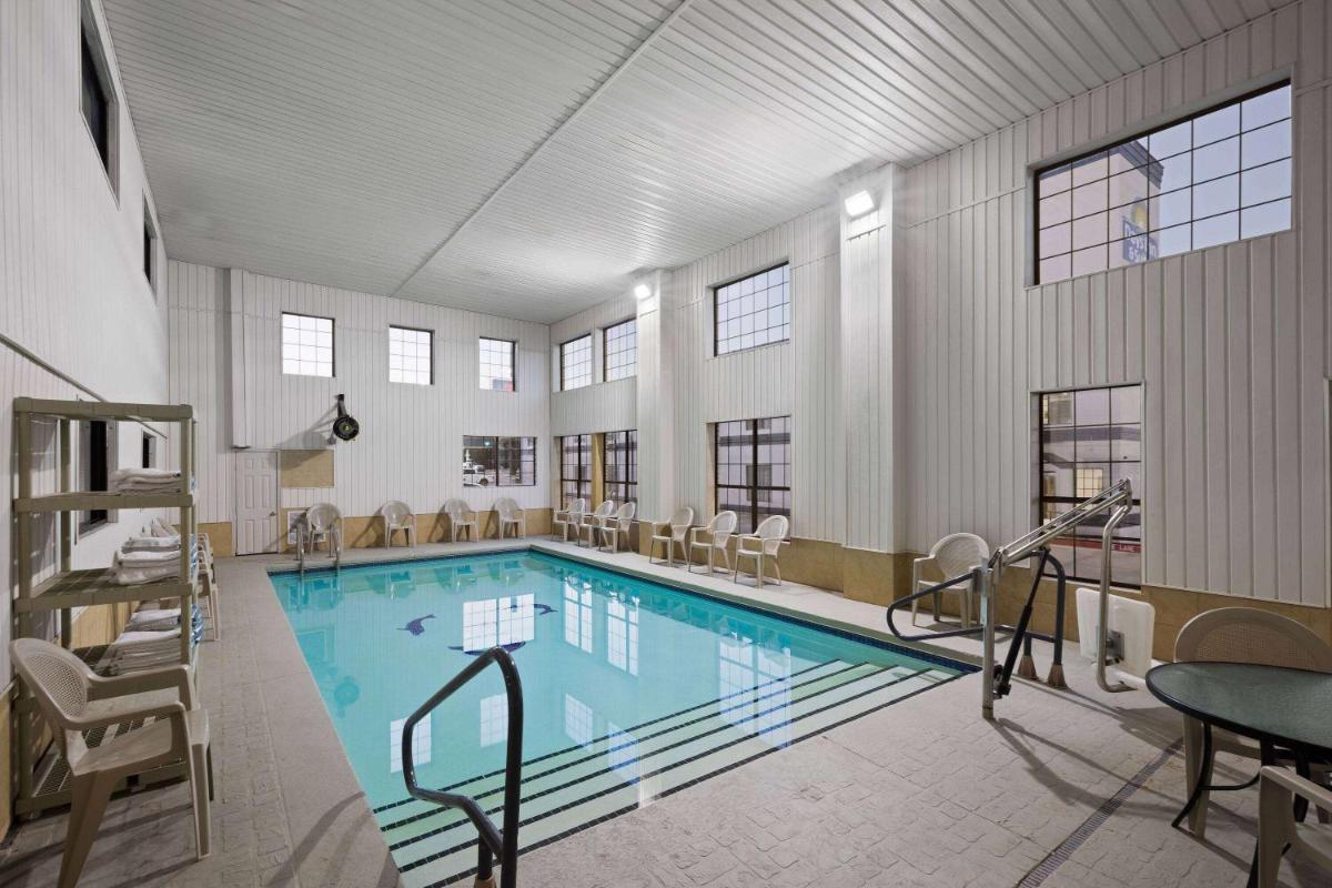 Days Inn by Wyndham Oklahoma City - image 6