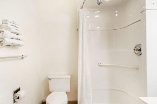OYO Hotel Oklahoma City Northeast - image 35